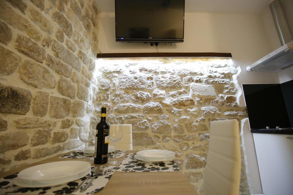 Apartament Sites Of